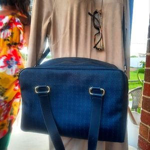 SALE! 🔥  Vintage authentic Valentino garavani Doctors pvc bag